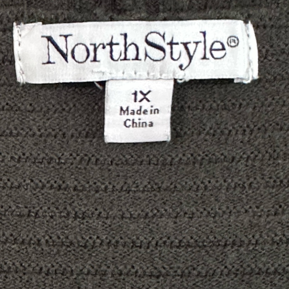 North Style Women's Dark Green Hooded Sweater - Picture 3 of 4